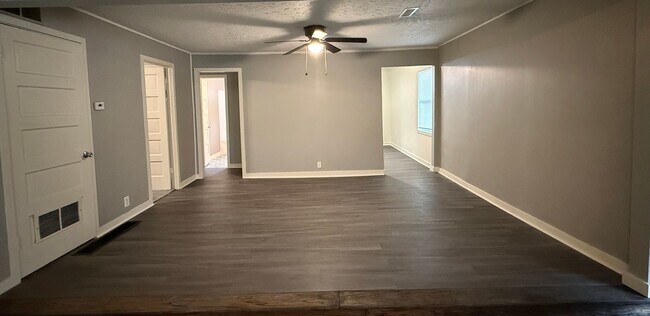 Photo - Spacious 3 Bedroom Duplex Near McConnell AFB & Spirit AeroSystems