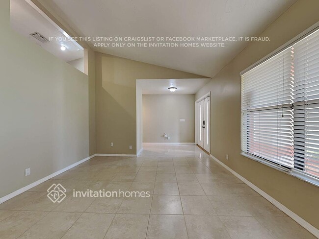 Photo - 13325 Kingsbury Dr