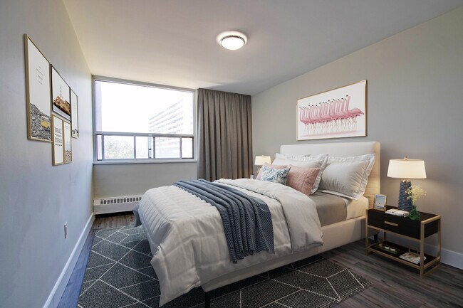 Photo - 2801 Jane St