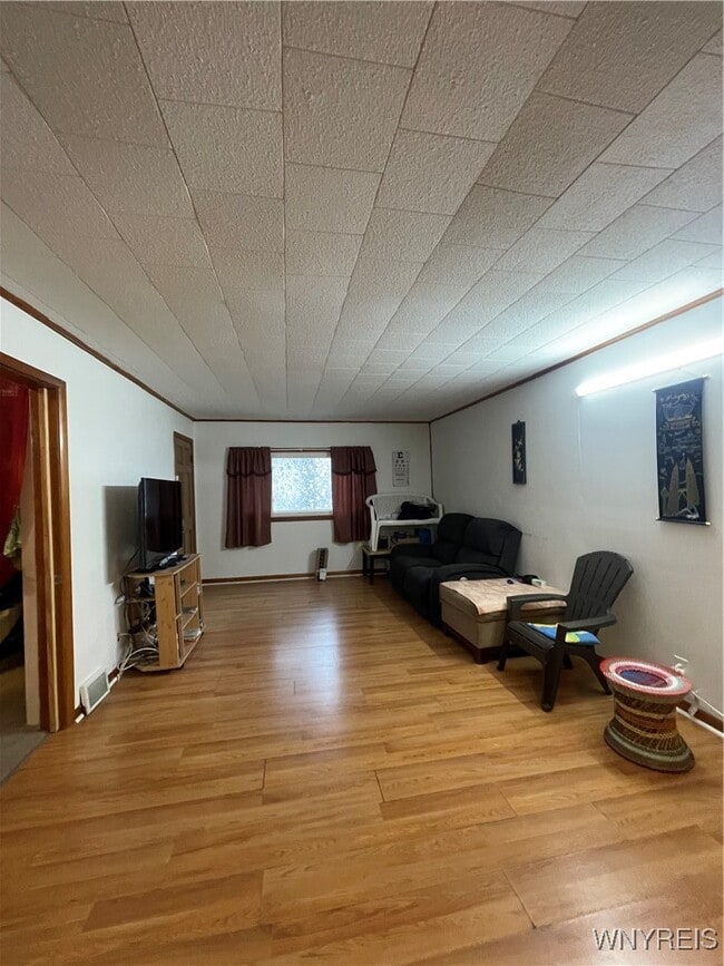 Photo - 226 Longnecker St