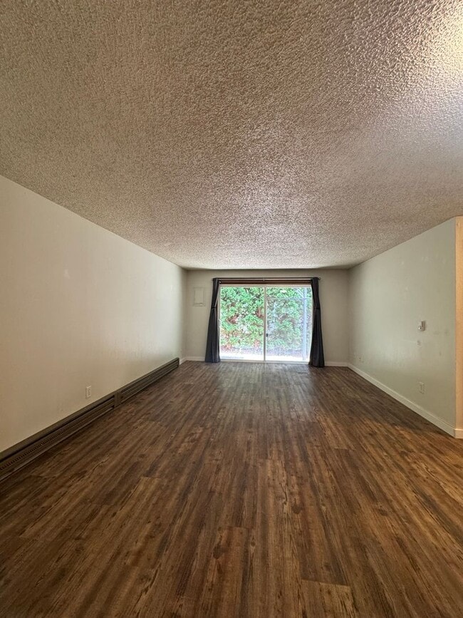 1604 N Brook Ct Unidad 2