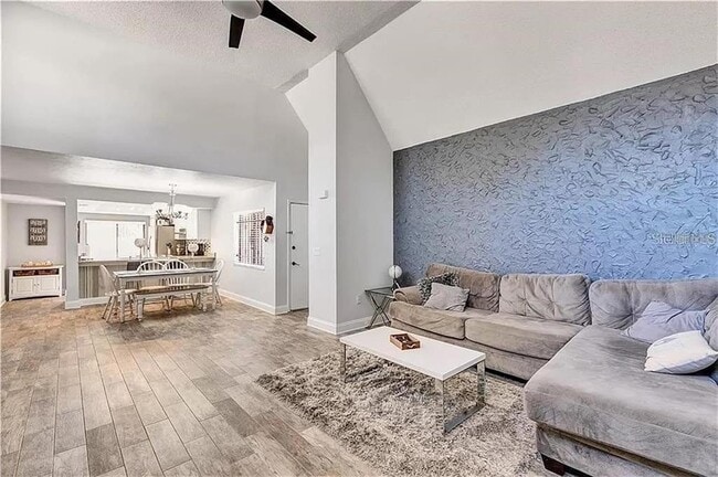 Building Photo - 5818 Windhover Dr Unit 5818