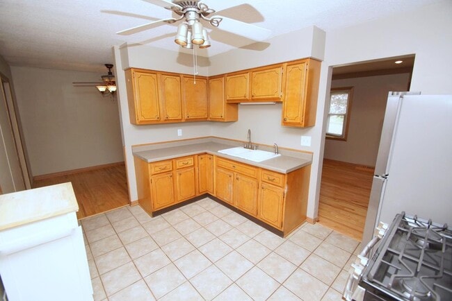 Photo - 2919 Oxford Dr