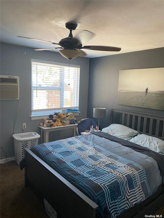 Photo - 247-76 77th Crescent