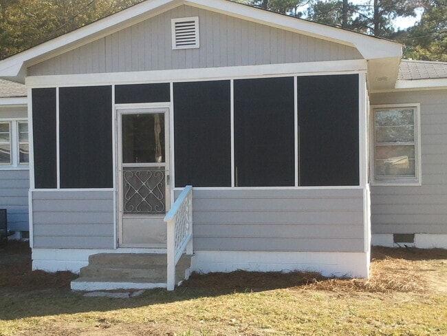 Photo - 146 Mills Rd