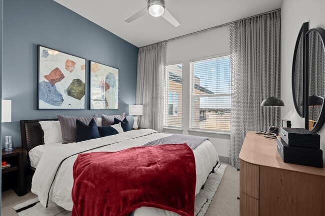 2BR, 2BA - 1,080SF - Bedroom