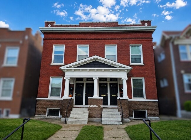 Building Photo - 1830-1832 Russell Blvd. Unit 1832 (1F)