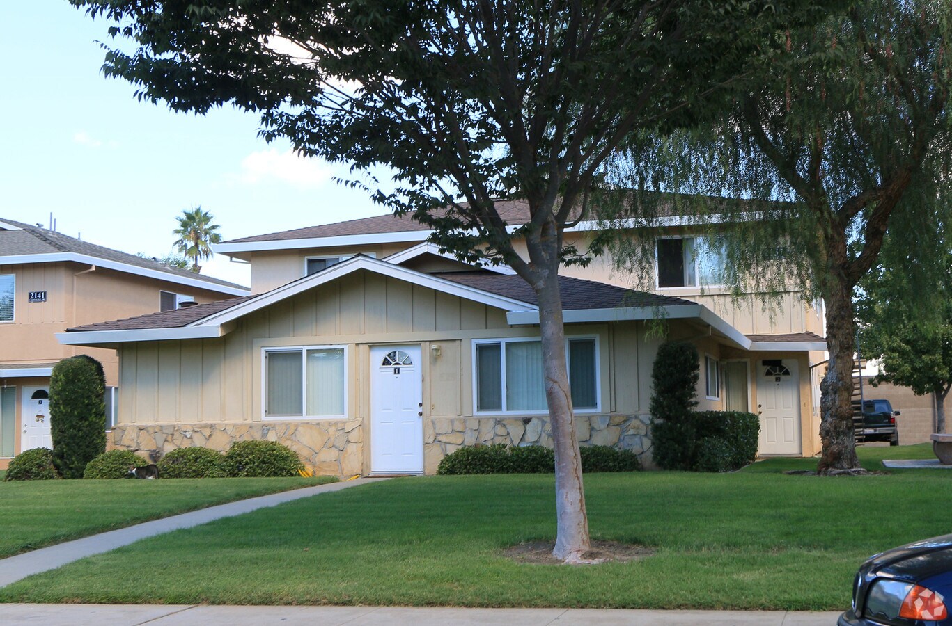 Photo - 2137 Chrysler