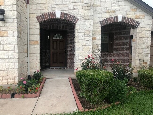 Photo - 14320 Lake Victor Dr