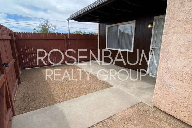 Photo - 2625 N Alvernon Way Unit c4