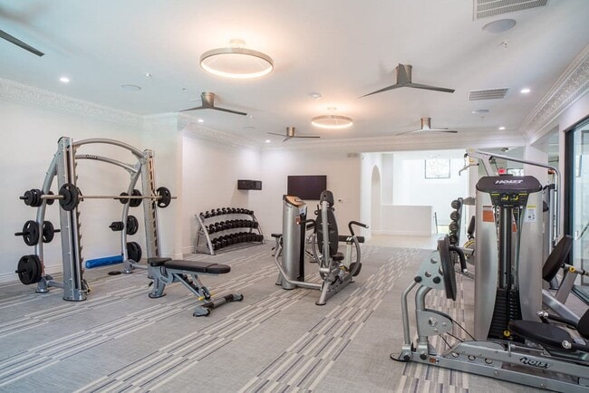 Building Photo - Cortland MacArthur