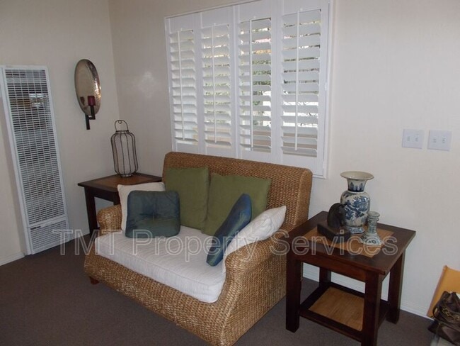 Photo - 115 Palomar Ave
