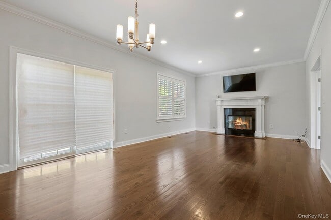 Photo - 551 River Rd