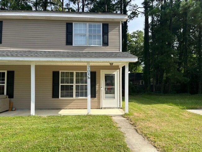 205 Plantation Rd