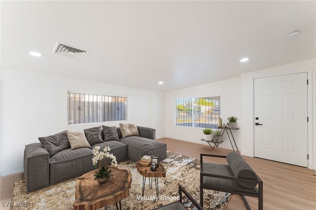 Photo - 3320 Osage Ave