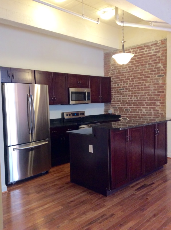Building Photo - 311 W Baltimore St Rental