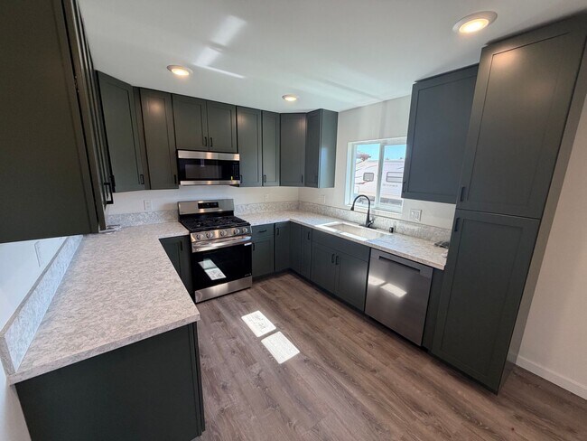Building Photo - 4640 Tilbury Ct