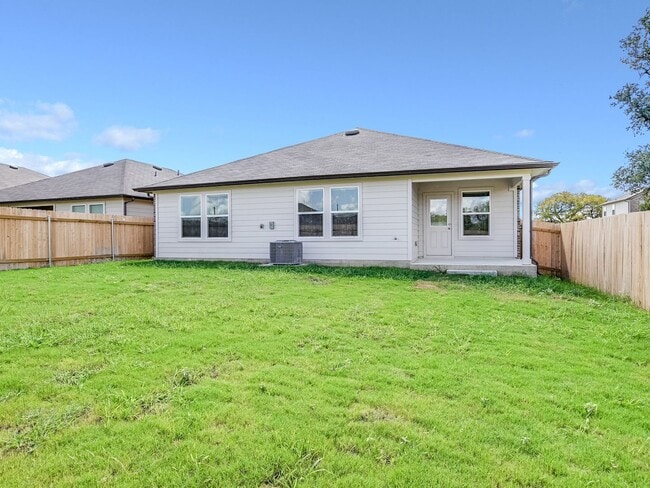 Photo - 1,796 SF Home in Seguin - 4 BR/2 BA - Arroyo Ranch!!!