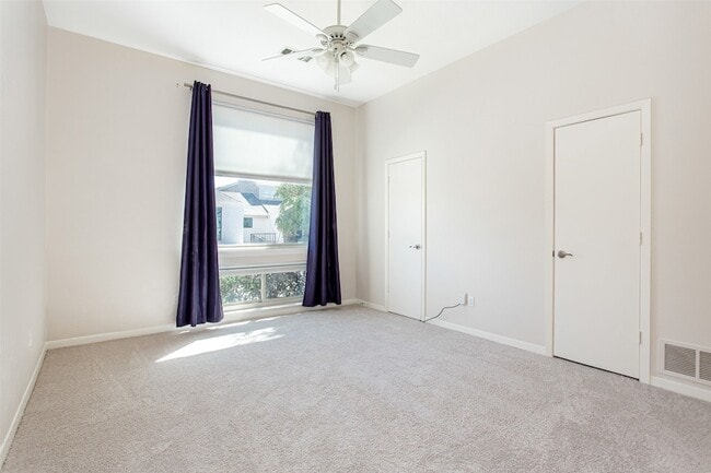 Photo - 6807 Anglebluff Cir