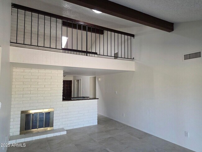 Photo - 1650 W Kiowa Ave