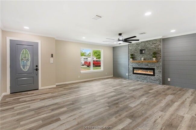 904 Westview Cir