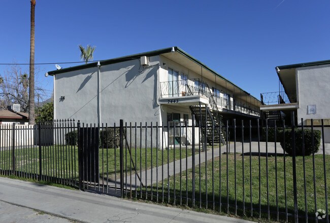 Elm Village Apartments - Elm Village Apartments