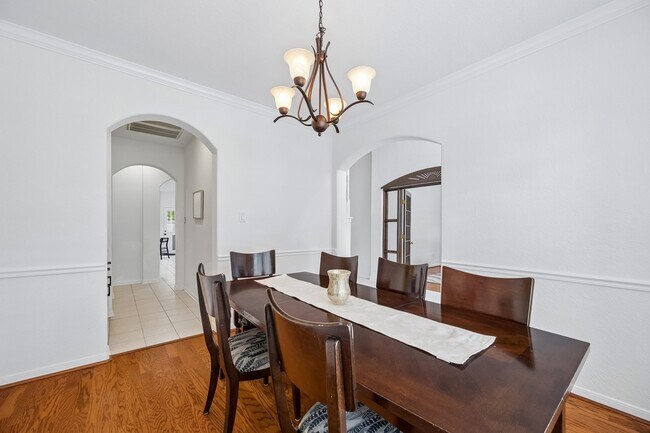 Photo - 14 Guinevere Pl