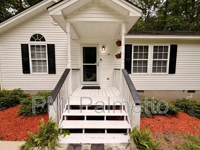 Photo - 152 Chatham Cir