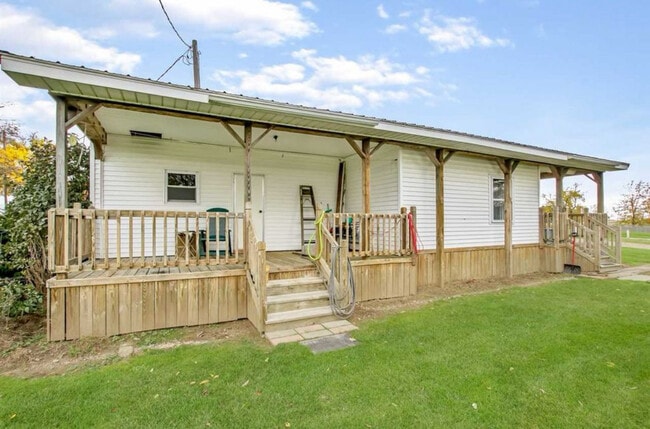 Photo - 9775 State Rd