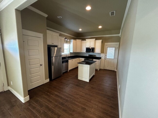 Photo - 1209 Pinot Dr