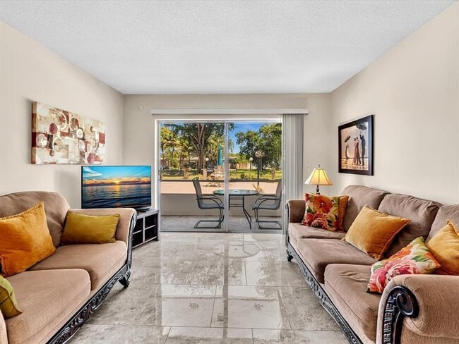Building Photo - 2801 NW 47th Terrace Unit 106