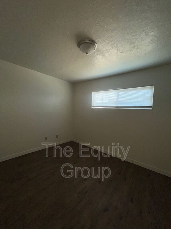 Photo - 513 E Myrtle Ave Unit B