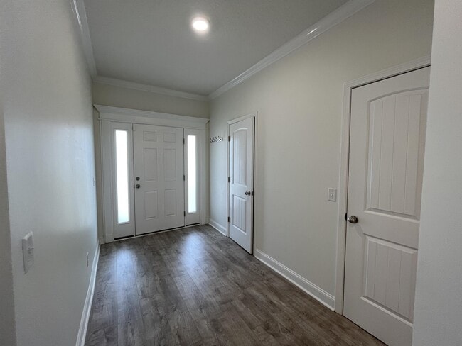 Photo - 679 Fairview Cir