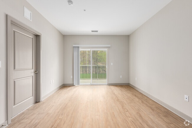 1BR, 1BA - 676SF - Living Room