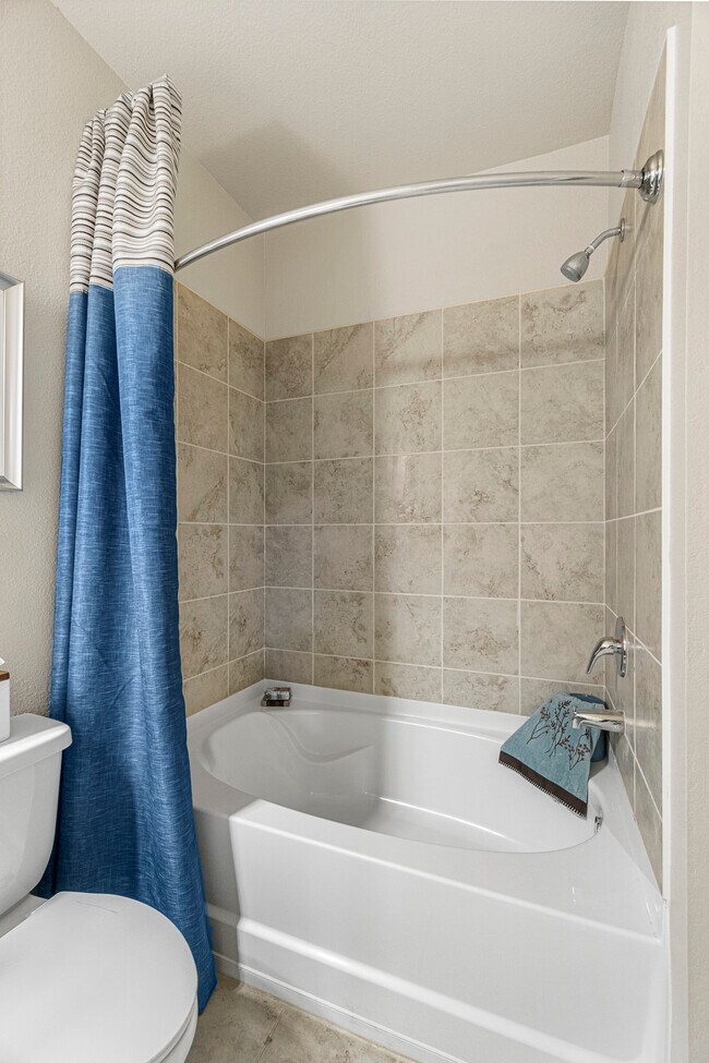 Broxton Bay Apartments For Rent in Jacksonville, FL