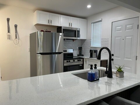 Photo - 446 Marquette Dr