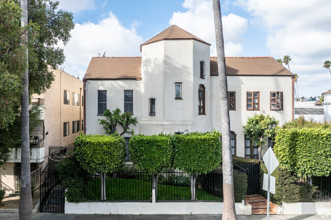 Exterior - 1427 N Kingsley St Apartments