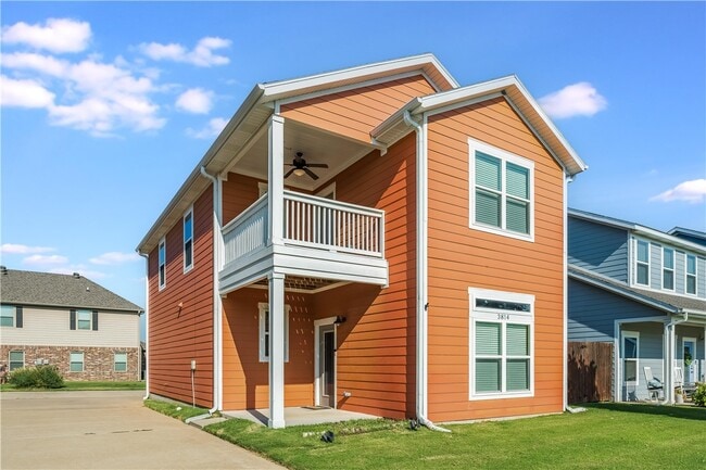 Photo - 3814 SW Peachwood Dr