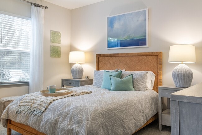 Photo - Hawthorne at Smith Creek