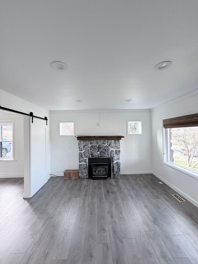 Photo - Lake Views • Near Moore Park • 4BD/2BA Home with Garage & Basement-less than 3miles from OIT and ...