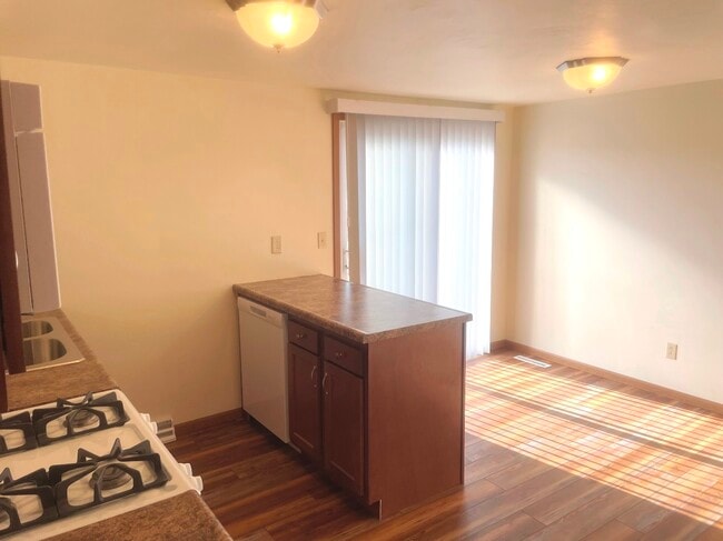 Penglyn Townhomes