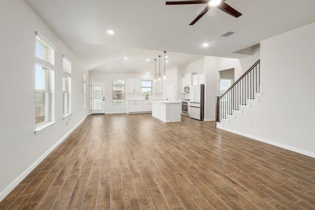 Photo - 1228 Calendula Trl