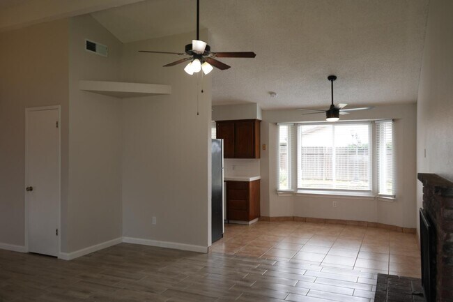 Photo - 4310 N Barcus Ave