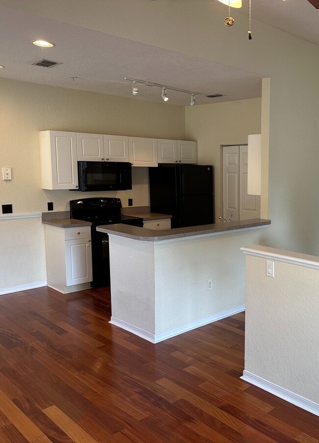 Building Photo - 862 Grand Regency Pointe Unit 203