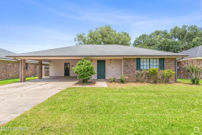 Building Photo - 116 Longfellow Dr Rental