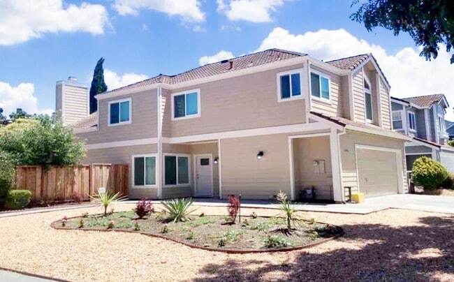 Building Photo - 1146 Rosebriar Way