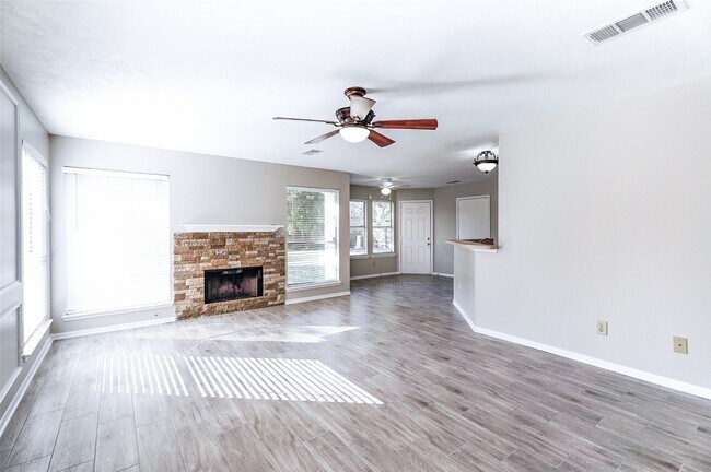 Photo - 2103 Charlton House Ln