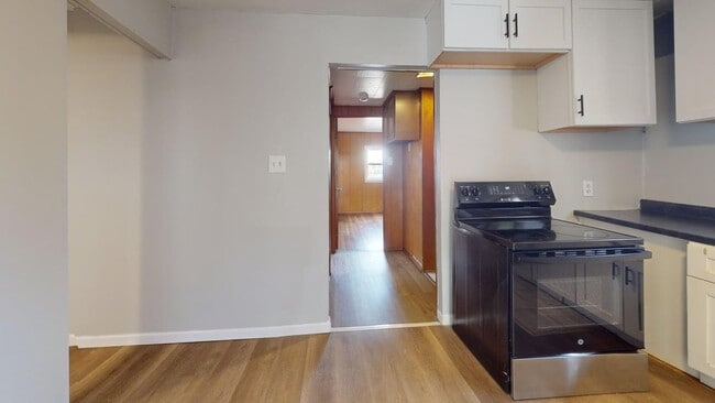 Photo - 7903 Jeffries Ave