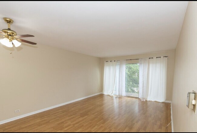 Photo - 5101 Carriage Way Dr Unidad 304 B Rental