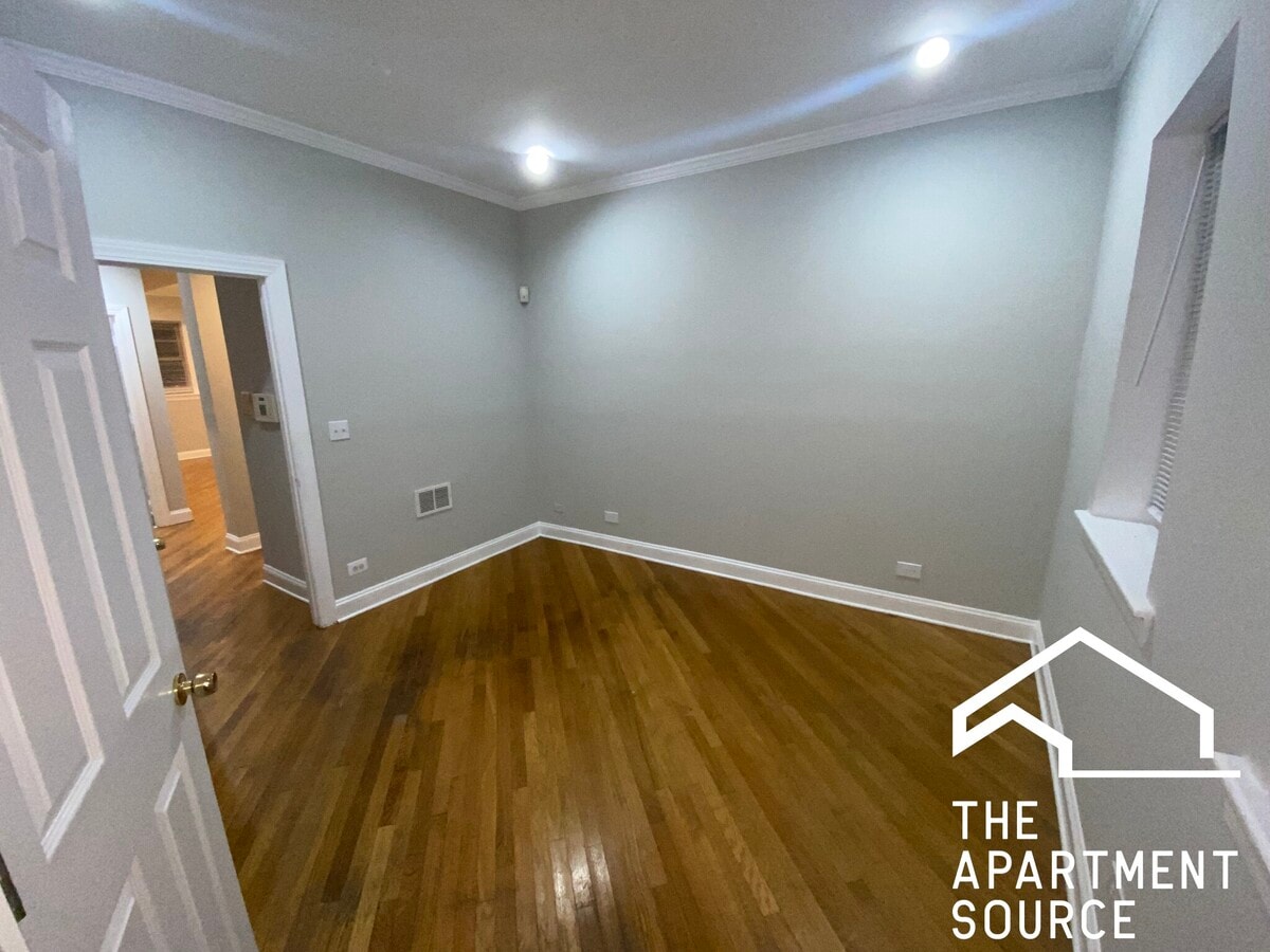 Photo - 2242 W Morse Ave Unit G